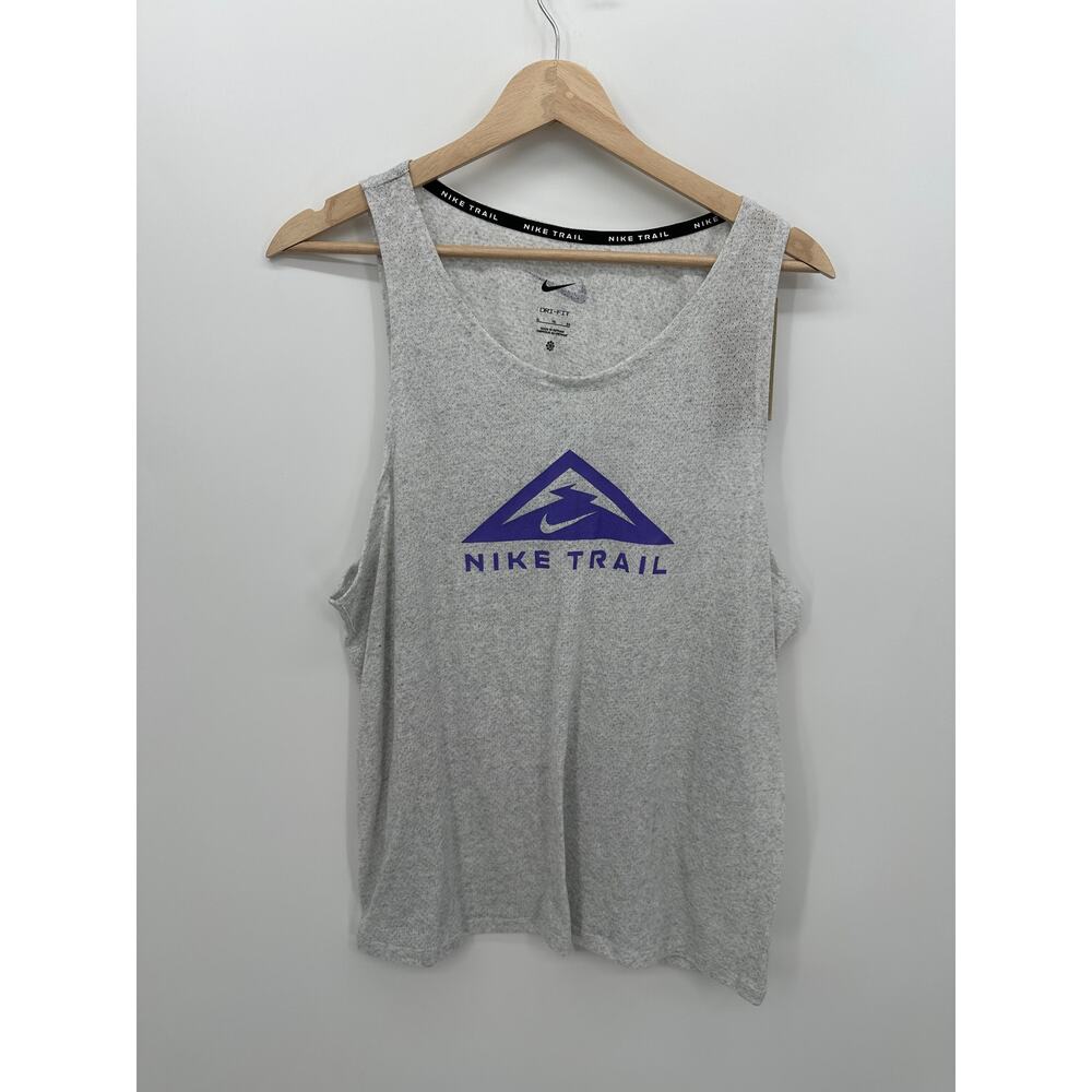 Nike Womens Gray Nike Trail Cut Off Racerback Tank Size XL Running NWT Gym
